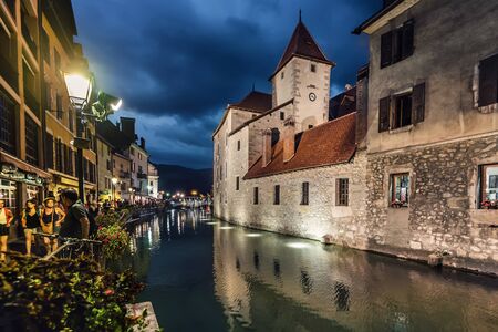 Annecy Thiou River with Castle in Eveningのeditorial素材