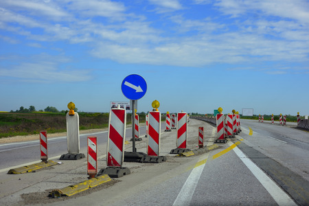 Road construction warning sign