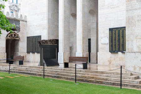 Budapest, Hungary - Juli 12, 2019: Garden with memorial stones of the Great Synagogue in Budapest, Hungaryのeditorial素材