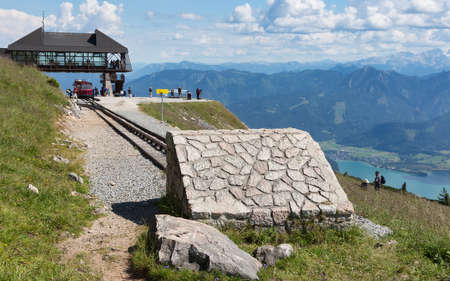 Sankt Wolfgang, Austria - Juli 19, 2017: View at Railway station Cog Railway top Schafberg near Austrian Sankt Wolfgang am Wolfgangseeのeditorial素材