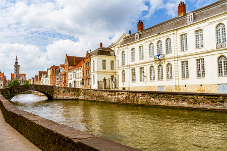 Bruges canals. The Spiegelrei Canal with its colorful historic townhouses. Bruges, Belgium, Europeの写真素材