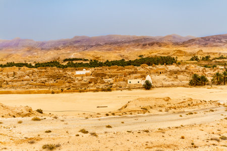 Tamaghza El Gdima. Abandoned Village of Tamerza. The ruins of a village destroyed by a 22-day flood. Governorate Tozeur, Tunisiaの写真素材