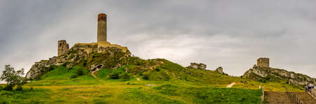 castle ruins on the mountain in Olsztynの写真素材