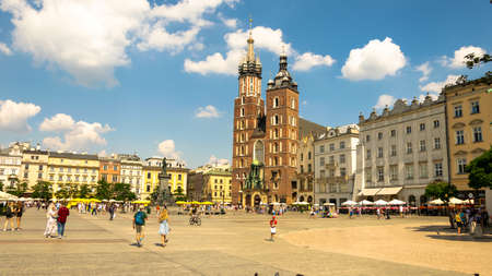 Krakow, Poland - 08/08/2020 - St. Mary's Church in the Market Square in Krakowのeditorial素材