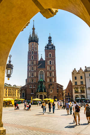 Krakow, Poland - 08/08/2020 - St. Mary's Church in the Market Square in Krakowのeditorial素材