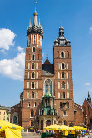 Krakow, Poland - 08/08/2020 - St. Mary's Church in the Market Square in Krakowのeditorial素材