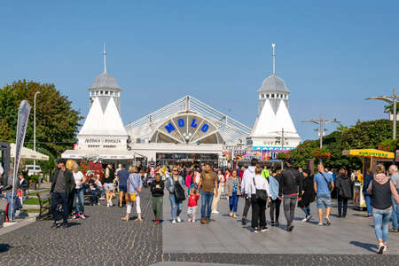 Miedzyzdroje, Poland -06.09.2021 - entrances to the sea pier in MiÄdzyzdrojeのeditorial素材