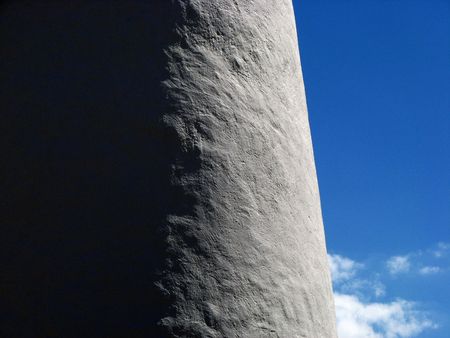 Black, Grey and White Wall and Blue Skyの写真素材