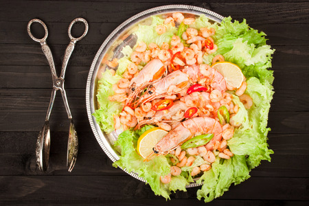 shrimp on a wooden background. Top viewの写真素材