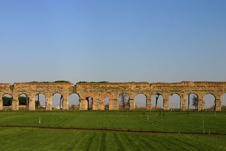 Claudian Aqueduct on the outskirts of Romeの写真素材