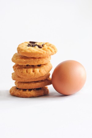 Chocolate chip cookies on white backgroundの写真素材