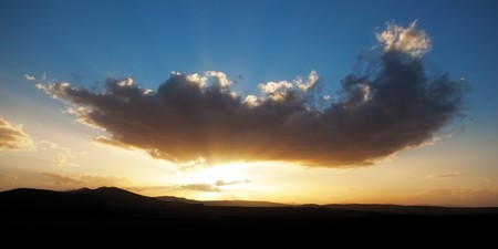  image of a cloudy sunset in the Cape Province in South Africaの写真素材