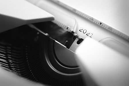 "2021" on vintage typewriter header. close up.の写真素材