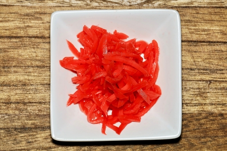 Red pickled ginge