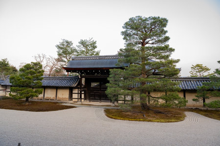 Kyoto, Japan - Jan 08, 2024: Tourists visiting Tenryuji temple and Sogenchi pond garden in Arashiyama Kyoto ,Japan. A UNESCO world Heritage site in KYOTO.の写真素材