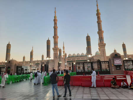 Muslim pilgrims from all over the world gathered to perform Umrah or Hajj at the Haram Mosque in Mecca, Saudi Arabia, days of Hajjの写真素材