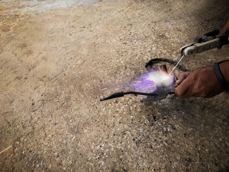Welding iron without protection