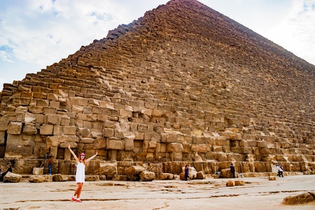 Girl near the pyramid in Cairo, Egyptの写真素材