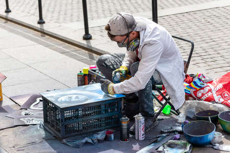 Russia, St. Petersburg, June 2022: street artist in the city centerのeditorial素材