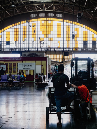Train Station Hua Lamphong,People livingのeditorial素材