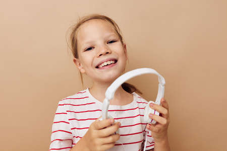 pretty young girl headphones entertainment emotions Lifestyle unaltered