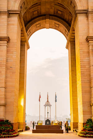 The India Gate is a war memorial located astride the Rajpathのeditorial素材