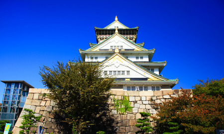 Osaka Castle and blue sky in Osaka, Japanのeditorial素材