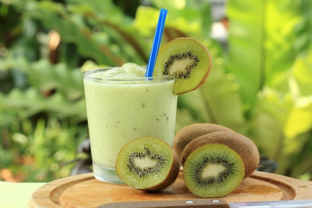 Kiwi smoothie for refreshment in the afternoon の写真素材