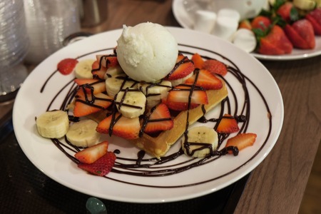 Ice cream and strawberryの写真素材