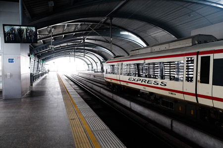 BANGKOK - October 17:  An empty metro (MRT) station on October 17, 2014 in Bangkok, Thailand. The MRT serves more than 240,000 passengers each day.のeditorial素材