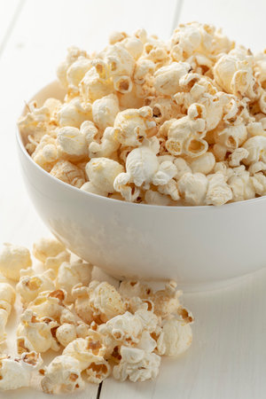 <p>Close up of many popcorn in a bowl</p>の写真素材