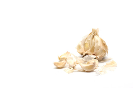 Fresh garlic on white backgroundの写真素材