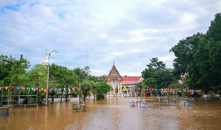 Temple Flood in thailandの写真素材