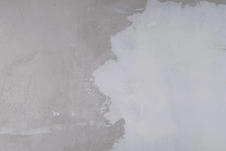 Concrete wall with applied finishing putty