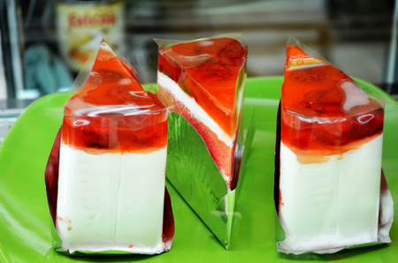 strawberry  cakeの写真素材