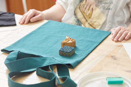 Step 1. Preparing the product for printing on fabric. The choice of printsの写真素材