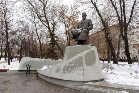 RUSSIA, MOSCOW - NOVEMBER 08, 2016: The monument of Abai Qunanbaiuli on Chistoprudny Boulevard, near the Embassy of Kazakhstan. Abay (Ibrahim) Qunanbayuli (1845-1904) was a Kazakh poet, composer and philosopher.のeditorial素材