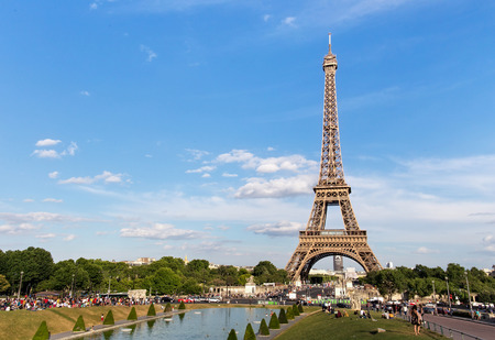 PARIS, FRANCE - JUNE 24, 2017: View of the Eiffel Tower from Place de Trocadero. The Eiffel Tower was constructed from 1887-1889 as the entrance to the 1889 World's Fair by engineer Gustave Eiffel.のeditorial素材