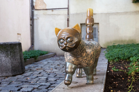 KLAIPEDA, LITHUANIA - SEPTEMBER 22, 2018: Sculpture known as Cat with intellectual human face in the center part of Klaipeda. One of the most popular modern sculptures in the city.のeditorial素材