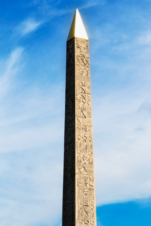 View of the Luxor Ancient Egyptian Obelisk at the centre of the Place de la Concorde in Paris, France. It was originally located at the entrance to Luxor Temple, in Egypt.のeditorial素材