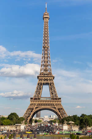 PARIS, FRANCE - JUNE 24, 2017: View of the Eiffel Tower from Place de Trocadero. The Eiffel Tower was constructed from 1887-1889 as the entrance to the 1889 World's Fair by engineer Gustave Eiffel.のeditorial素材