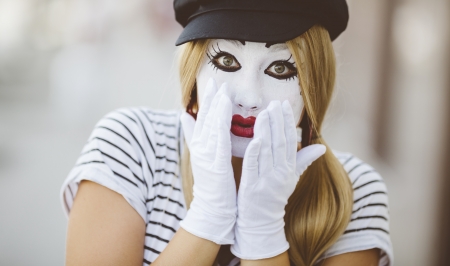 portrait of  mime with black hat and white glovesの写真素材