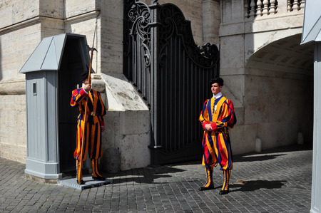 VATICAN - MAY 30, 2014: Swiss Guards on May 30, 2014 in Vatican.のeditorial素材