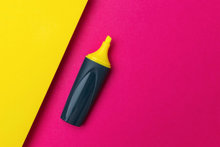 Bright Highlighter on Bold Pink and Yellow Background - Vibrant Office Supplies Visualsの写真素材