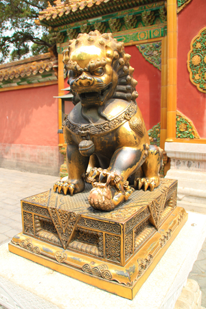 Photo od chinese gold lion.の写真素材