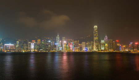 HONG KONG : NOV 3, 2015 : Hong Kong Victoria Harbor at nightのeditorial素材
