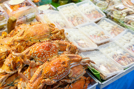 Cooked blue crab in the marketの写真素材