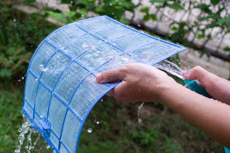 cleaning air conditioner dirty filter