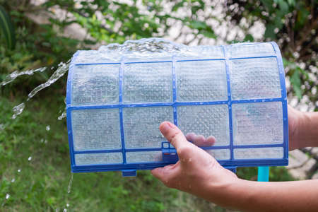 cleaning air conditioner dirty filter