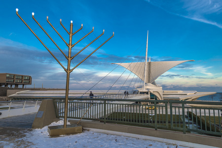 MIlwaukee, WI Nov 29 2013  Milwaukee Art Museum - created by Spanish architect Santiago Calatrava. 30,000 works of art. 400,000+ visitors a year. 125 years of collecting art. From its roots in Milwaukeeâs first art gallery in 1888のeditorial素材